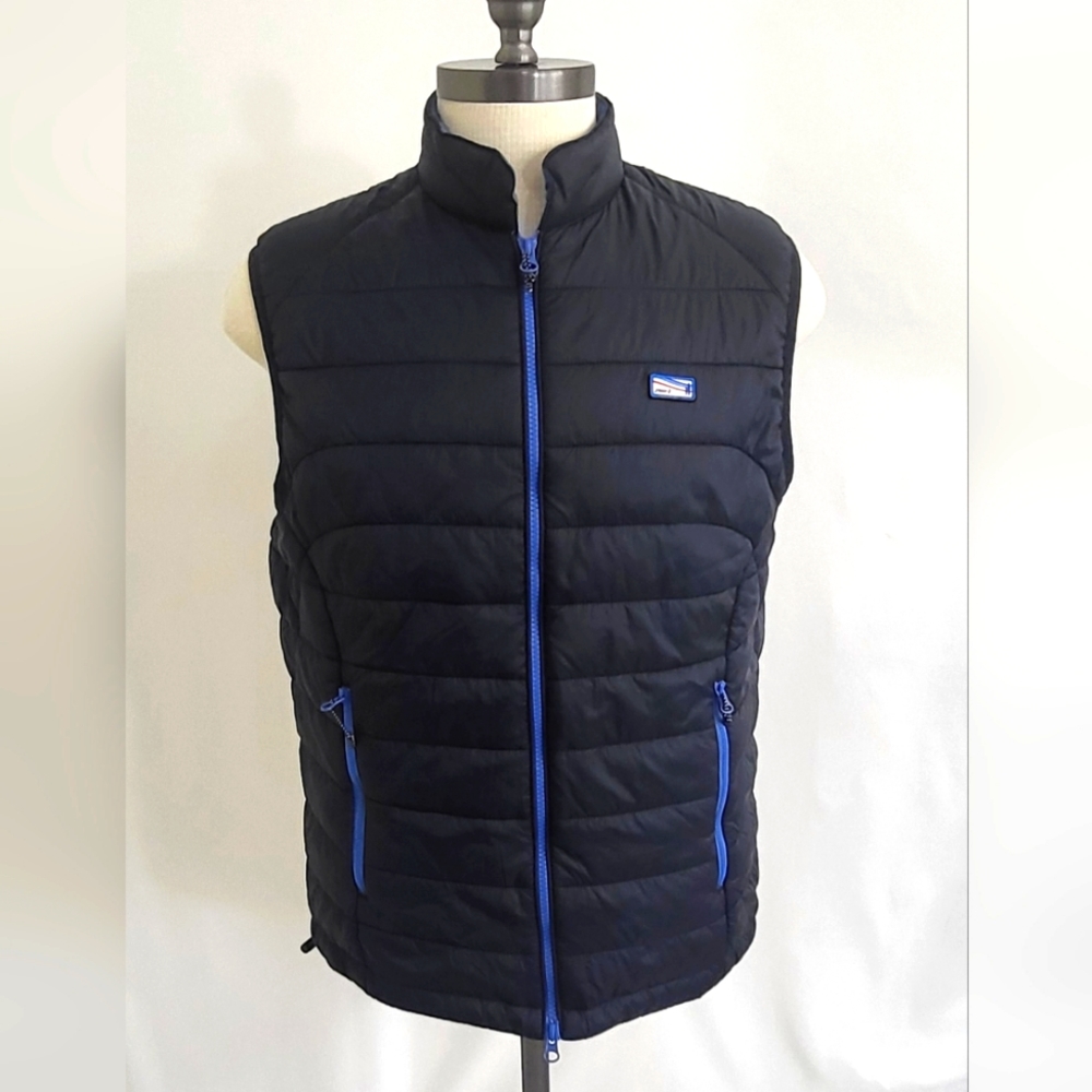 Johnnie O Mens Puffer Black with Blue Linning Size Medium